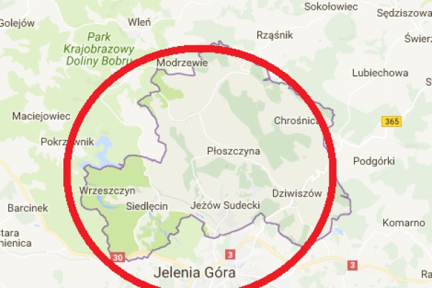 Ogłoszenie rolnicze: 28 ha ze stajniami sprzedam