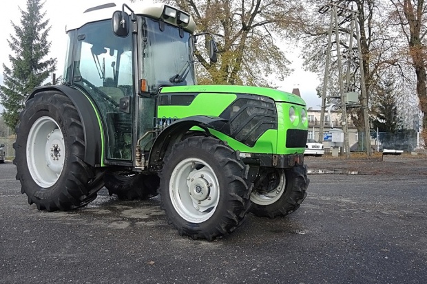 Ogłoszenie rolnicze: Ciągnik sadowniczy DEUTZ-FAHR AGROCOMPACT 70 F4 - 2000 ROK