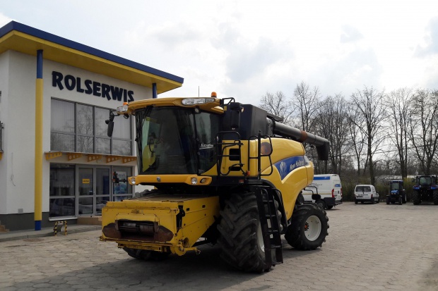 Ogłoszenie rolnicze: Kombajn zbożowy New Holland CR9070 Elevation