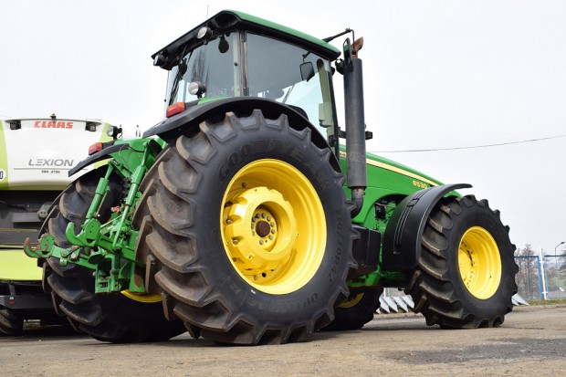 Ogłoszenie rolnicze: JOHN DEERE 8530 - 360 KM - TUZ - 2007 ROK
