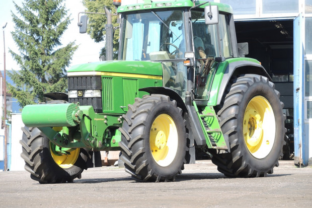 Ogłoszenie rolnicze: JOHN DEERE 6910 TLS + PQ + TUZ - 2001 ROK