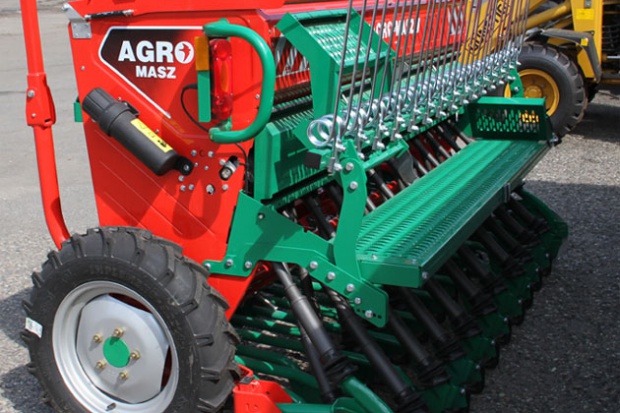 Ogłoszenie rolnicze: Siewnik rzędowy AGROMASZ SR-270 NOWY