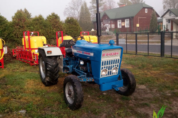 Ogłoszenie rolnicze: Ford Ford 3000 Ładny stan odnowiony sprawny MF 255