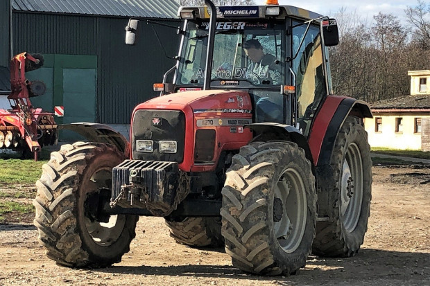 Ogłoszenie rolnicze: MASSEY FERGUSON 4270 - 110 KM - 2000 ROK