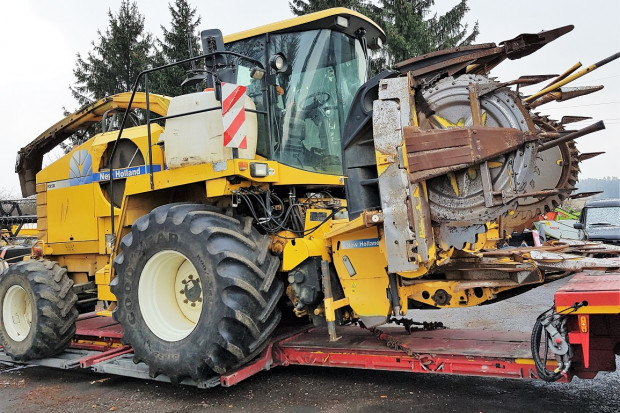 Ogłoszenie rolnicze: NEW HOLLAND FX 50 - KEMPER - PODBIERAK - 481 KM - 2006 ROK