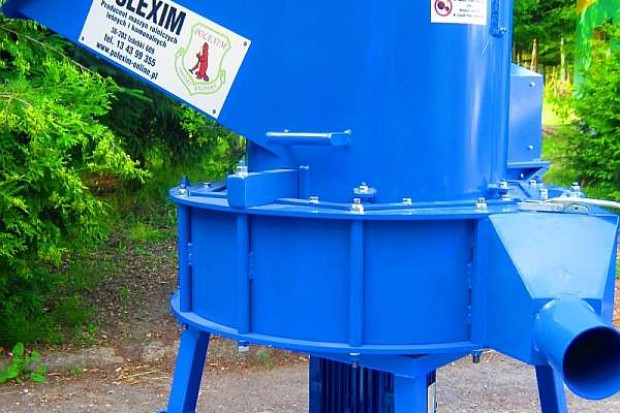 Ogłoszenie rolnicze: RĘBAKOMŁYN NOŻOWO BIJAKOWY z dwoma zasypami. Moc 15 kW