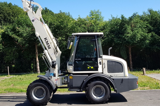 Ogłoszenie rolnicze: Ładowarka kołowa - KMM ZL 10 /18 ; udźwig 1,2T- 2,2T