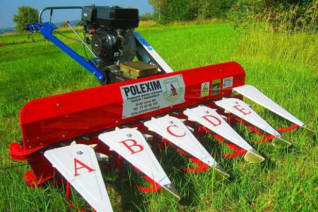 Ogłoszenie rolnicze: SAMOJEZDNA KOSIARKA ŻNIWNA DO ZBOŻA, TRZCINY, TRAWY, ZIóŁ, KUKURYDZY