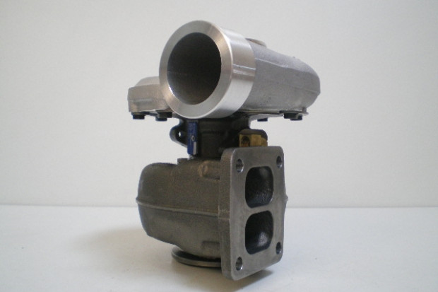 Ogłoszenie rolnicze: John-Deere - Turbosprężarka SCHWITZER 8.1 174736 / 177275